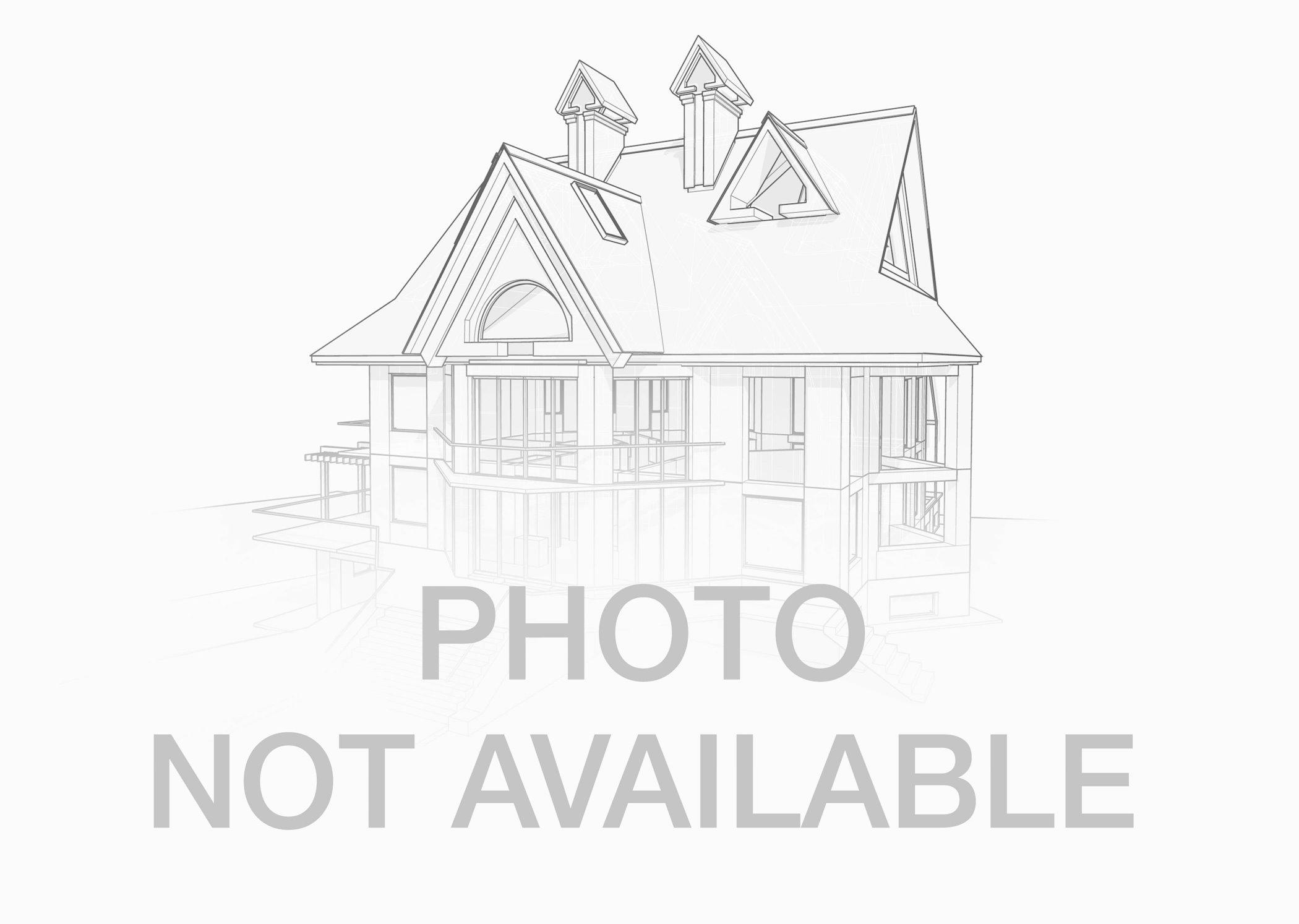 525 W Superior Street 